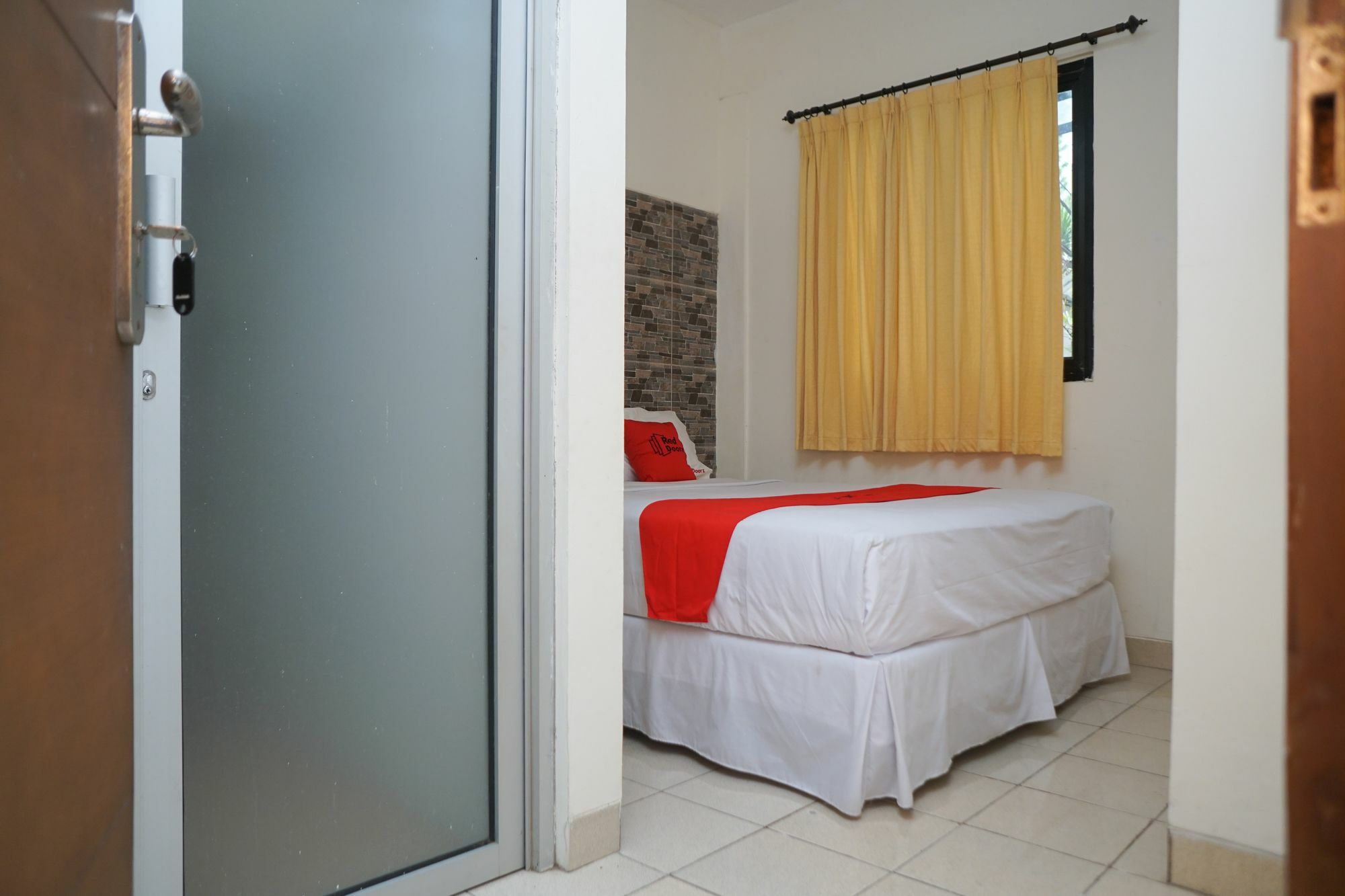 Reddoorz Plus @ Ciumbuleuit Area Bandung Buitenkant foto