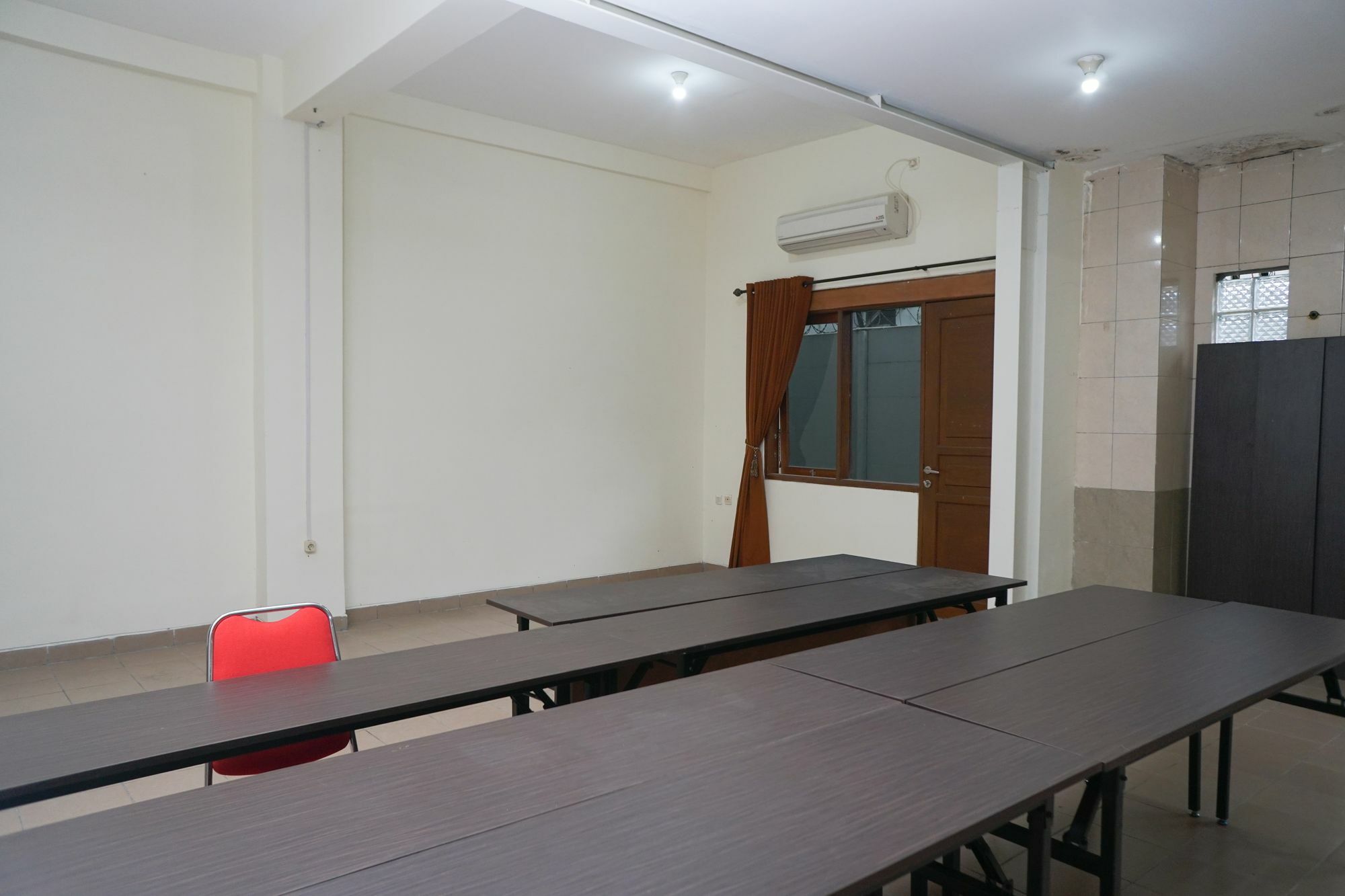 Reddoorz Plus @ Ciumbuleuit Area Bandung Buitenkant foto