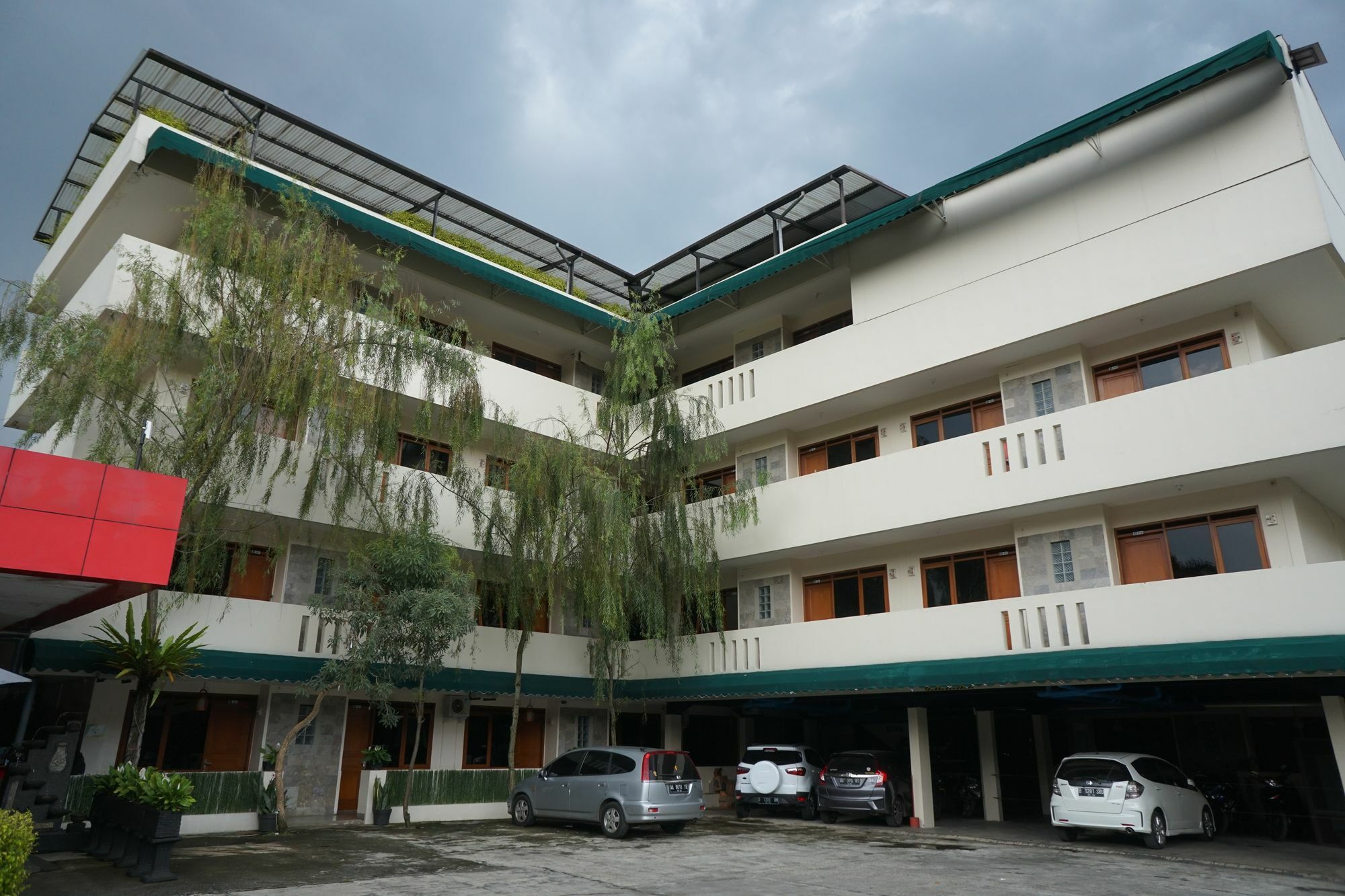 Reddoorz Plus @ Ciumbuleuit Area Bandung Buitenkant foto